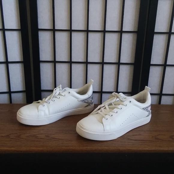 Steve Madden Shoes - Steve Madden Steven Platform Sneaker White